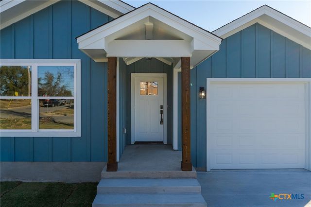 1210 Mills Street, Gatesville, TX 76528