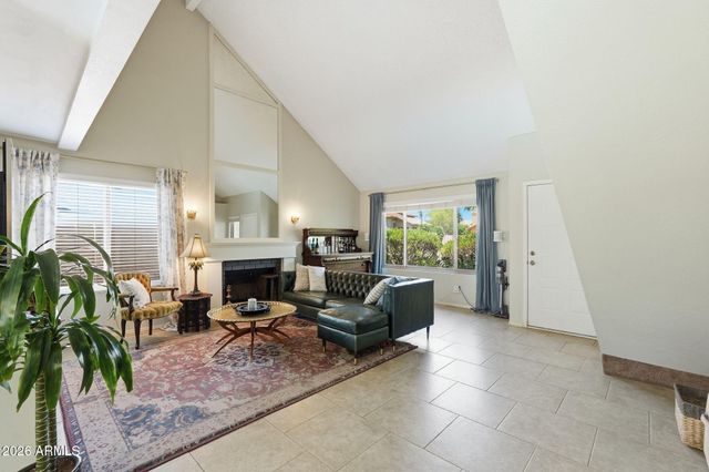 4827 W COMMONWEALTH Place, Chandler, AZ 85226