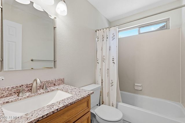 4827 W COMMONWEALTH Place, Chandler, AZ 85226