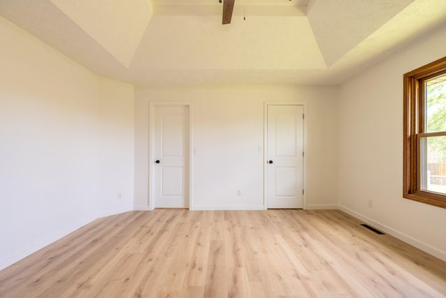 2600 S 14th Avenue, Ozark, MO 65721