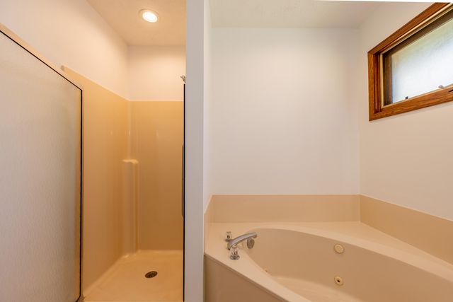 2600 S 14th Avenue, Ozark, MO 65721