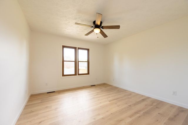 2600 S 14th Avenue, Ozark, MO 65721