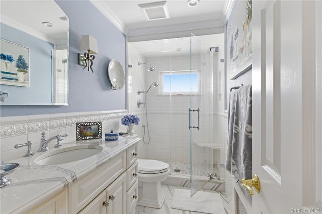 138 Washington Street, Farmingdale, NY 11735