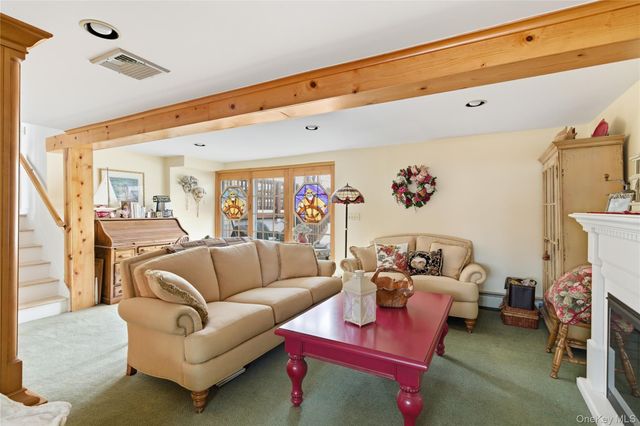 138 Washington Street, Farmingdale, NY 11735