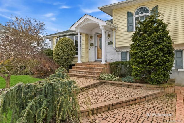 138 Washington Street, Farmingdale, NY 11735