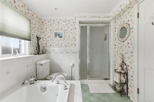 138 Washington Street, Farmingdale, NY 11735