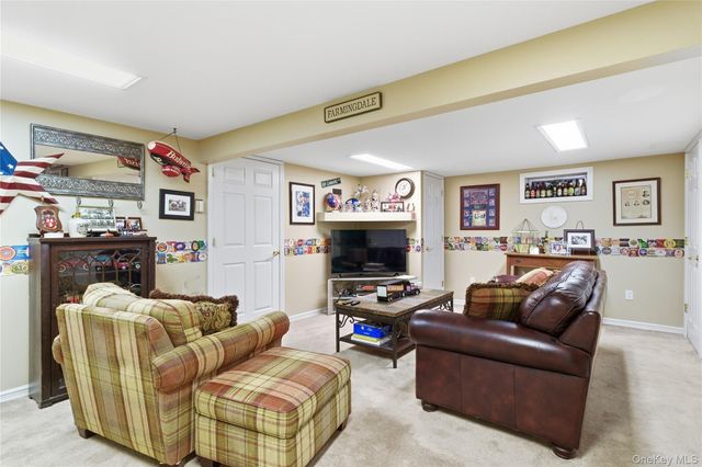 138 Washington Street, Farmingdale, NY 11735