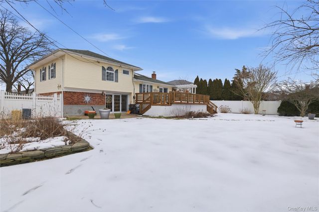 138 Washington Street, Farmingdale, NY 11735