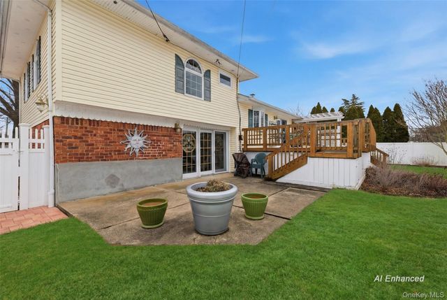 138 Washington Street, Farmingdale, NY 11735