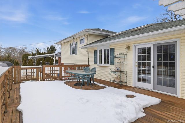 138 Washington Street, Farmingdale, NY 11735