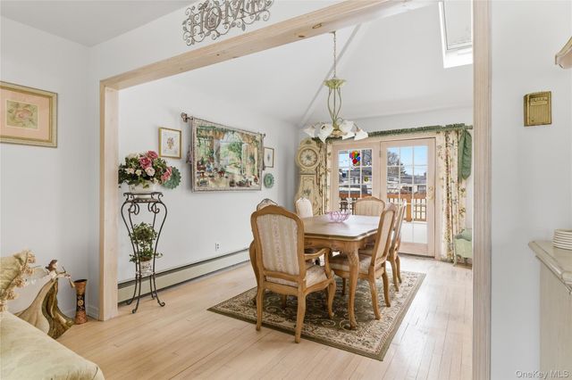 138 Washington Street, Farmingdale, NY 11735