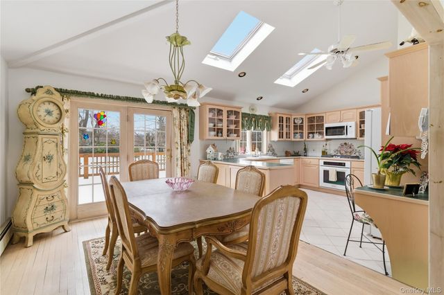 138 Washington Street, Farmingdale, NY 11735