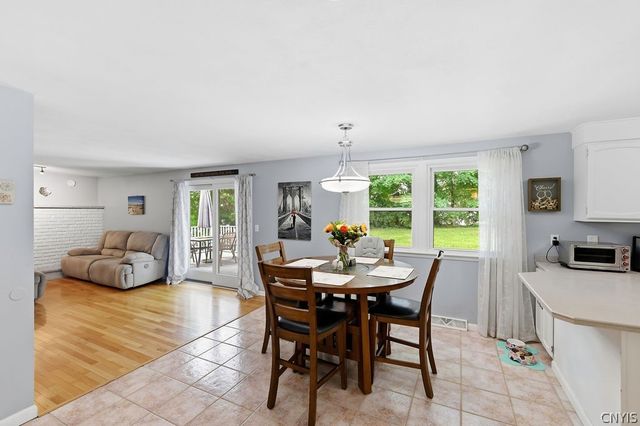 4192 Fireside Circle, Clay, NY 13090