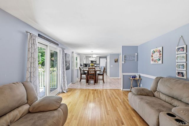 4192 Fireside Circle, Clay, NY 13090