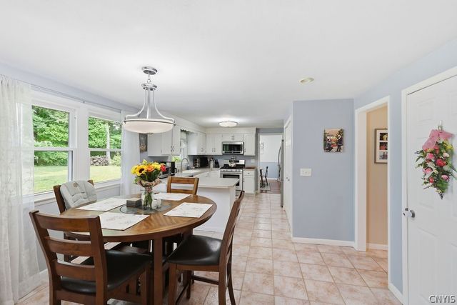 4192 Fireside Circle, Clay, NY 13090