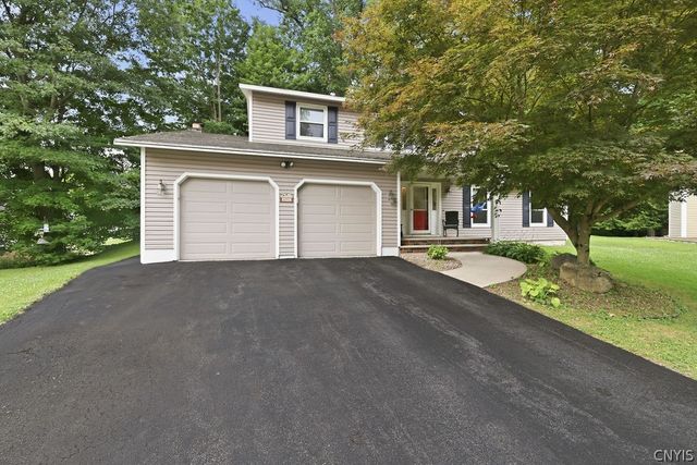 4192 Fireside Circle, Clay, NY 13090