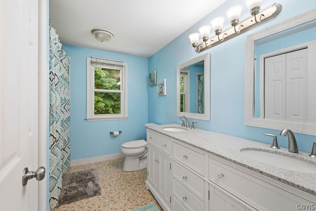 4192 Fireside Circle, Clay, NY 13090