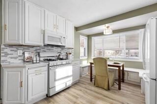 6234 N 105th STREET, Milwaukee, WI 53225