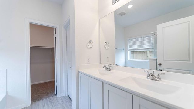 4610 Coral Bean Street, Pinehurst, TX 77362