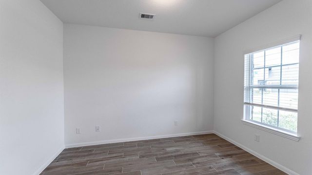 4610 Coral Bean Street, Pinehurst, TX 77362