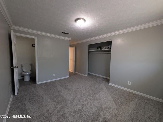 6978 ROBERT F KENNEDY Circle, Jacksonville, FL 32209