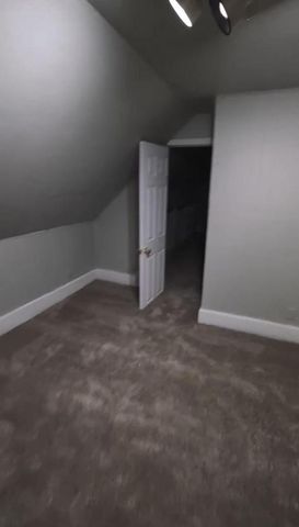 2512 W Rogers STREET, Milwaukee, WI 53204