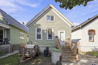 2512 W Rogers STREET, Milwaukee, WI 53204
