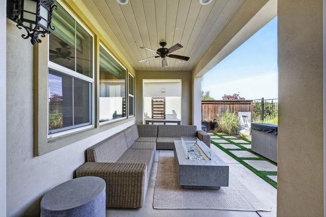 1380 Folsom Meadows Cir, Folsom, CA 95630