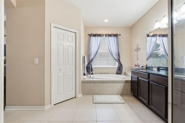 11105 WEMBLEY LANDING DRIVE, Lithia, FL 33547