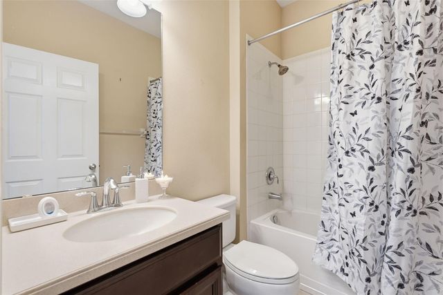 11105 WEMBLEY LANDING DRIVE, Lithia, FL 33547