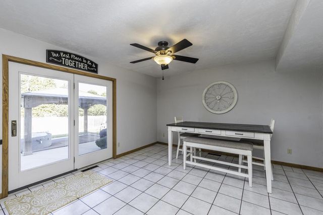 5800 82nd PLACE, Kenosha, WI 53142