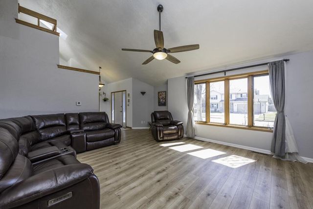 5800 82nd PLACE, Kenosha, WI 53142