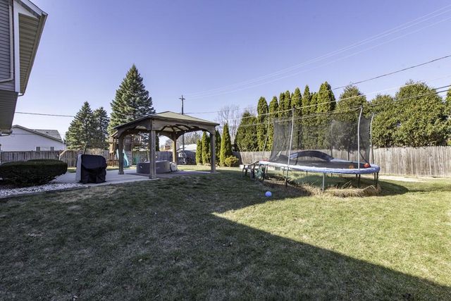 5800 82nd PLACE, Kenosha, WI 53142