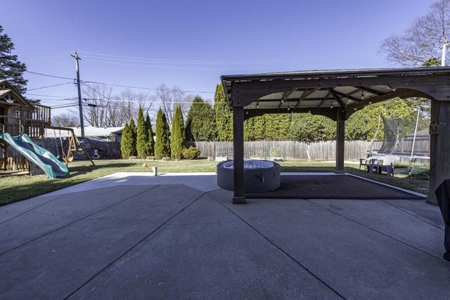 5800 82nd PLACE, Kenosha, WI 53142