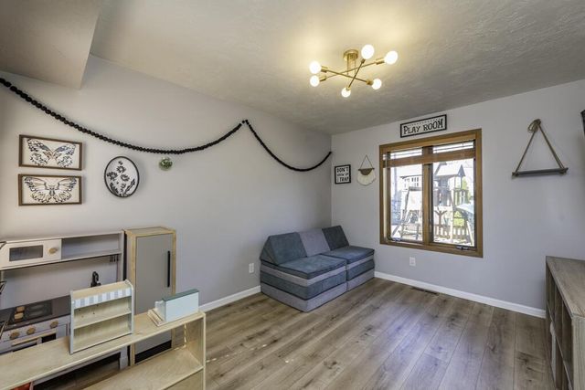 5800 82nd PLACE, Kenosha, WI 53142