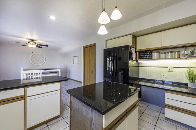 5800 82nd PLACE, Kenosha, WI 53142