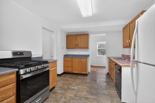 609 Webb Street, Jackson, MI 49202