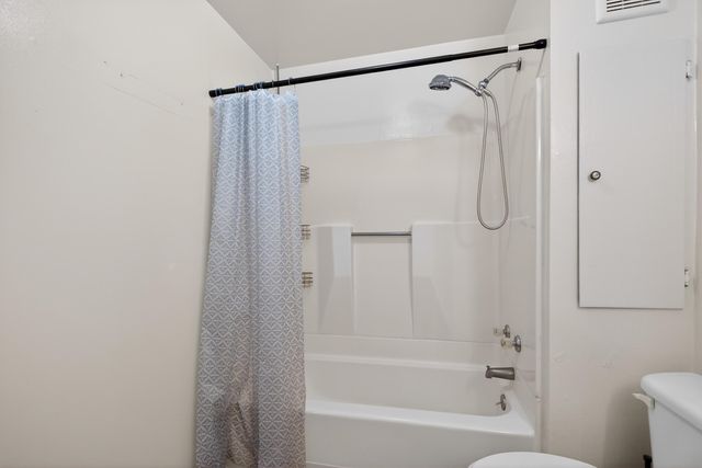 609 Webb Street, Jackson, MI 49202