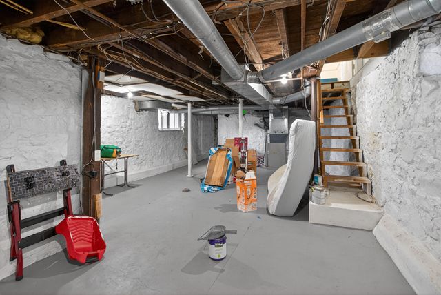 609 Webb Street, Jackson, MI 49202