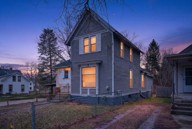 609 Webb Street, Jackson, MI 49202