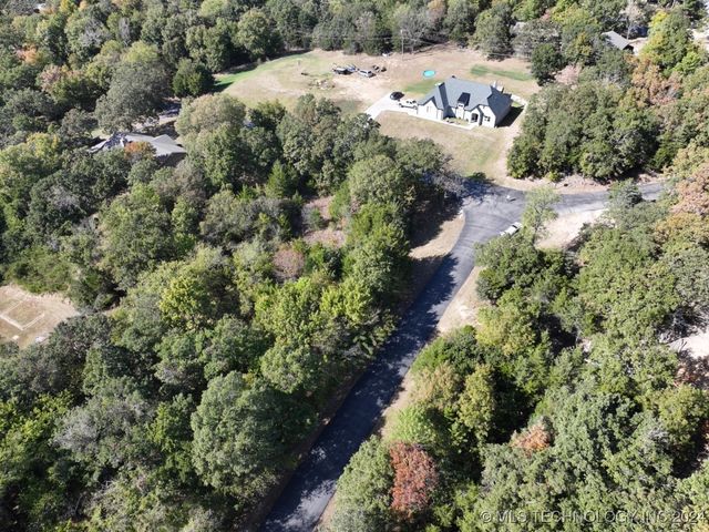 1028 N Orchard Lane, Cleveland, OK 74020