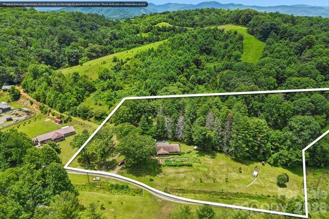 164 Pegg Road, Marshall, NC 28753