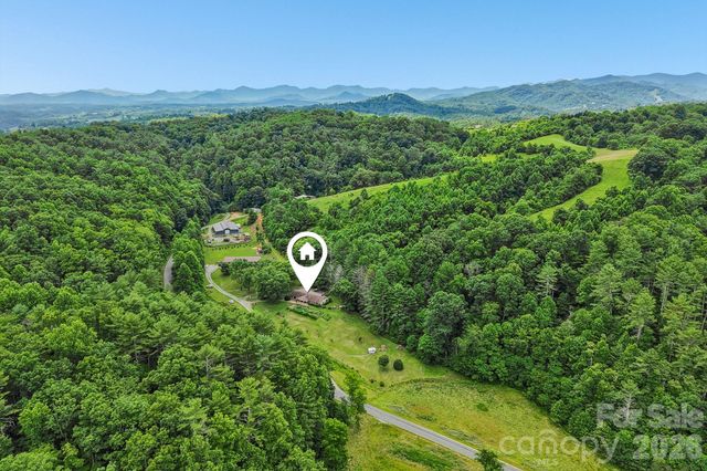 164 Pegg Road, Marshall, NC 28753