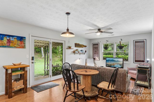 164 Pegg Road, Marshall, NC 28753