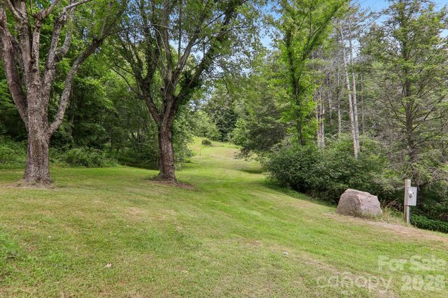 164 Pegg Road, Marshall, NC 28753
