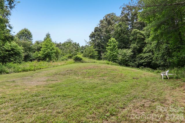 164 Pegg Road, Marshall, NC 28753