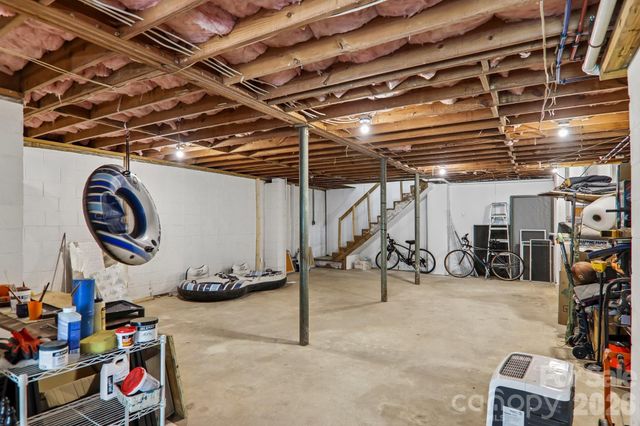 164 Pegg Road, Marshall, NC 28753