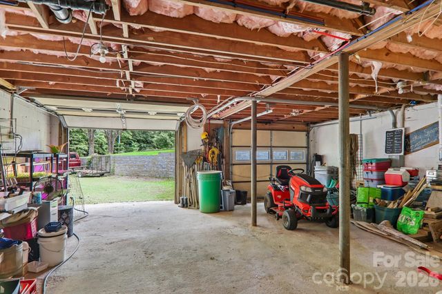 164 Pegg Road, Marshall, NC 28753