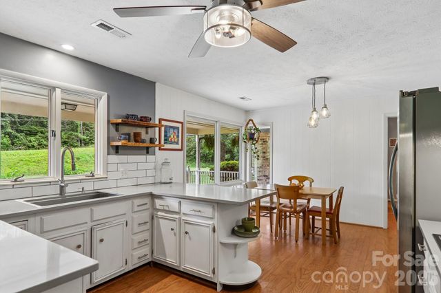 164 Pegg Road, Marshall, NC 28753