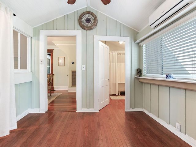 210 N GROSSE AVENUE, Tarpon Springs, FL 34689